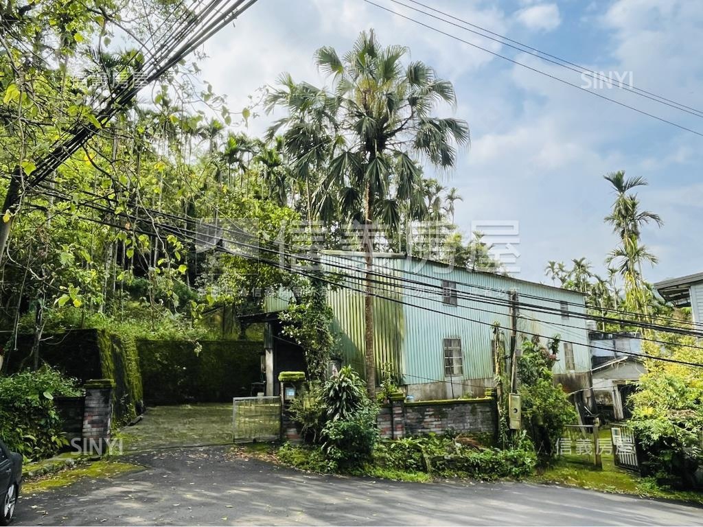 櫻花山莊新店百坪住宅土地房屋室內格局與周邊環境
