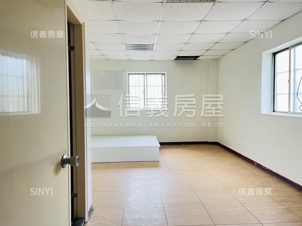 櫻花山莊新店百坪住宅土地房屋室內格局與周邊環境