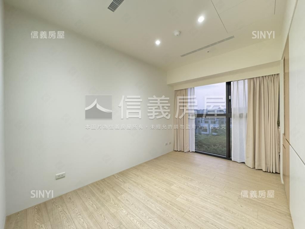 單元二國聚三房雙平車房屋室內格局與周邊環境