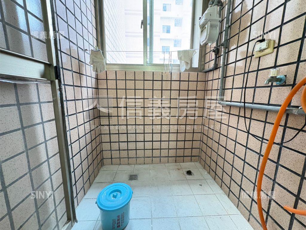 機能邊間採光３改２房房屋室內格局與周邊環境