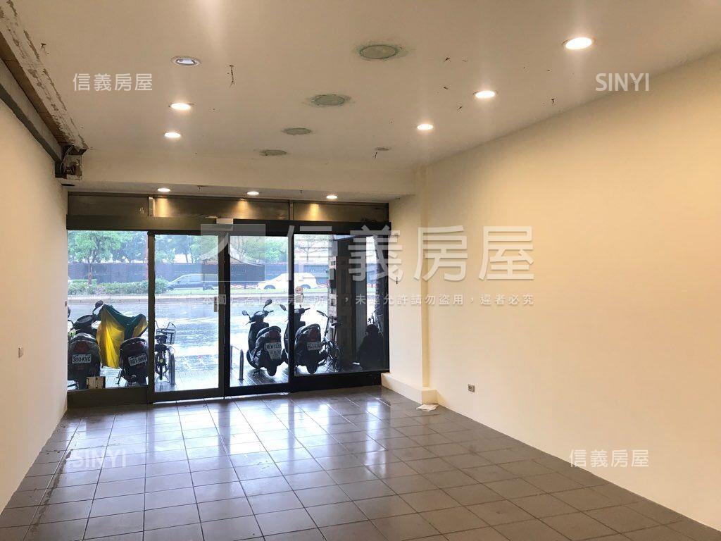 正中華路二段稀有金透店房屋室內格局與周邊環境