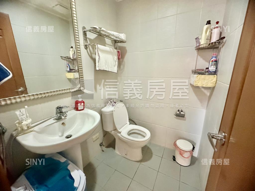 中港首璽稀有二房雙衛平車房屋室內格局與周邊環境