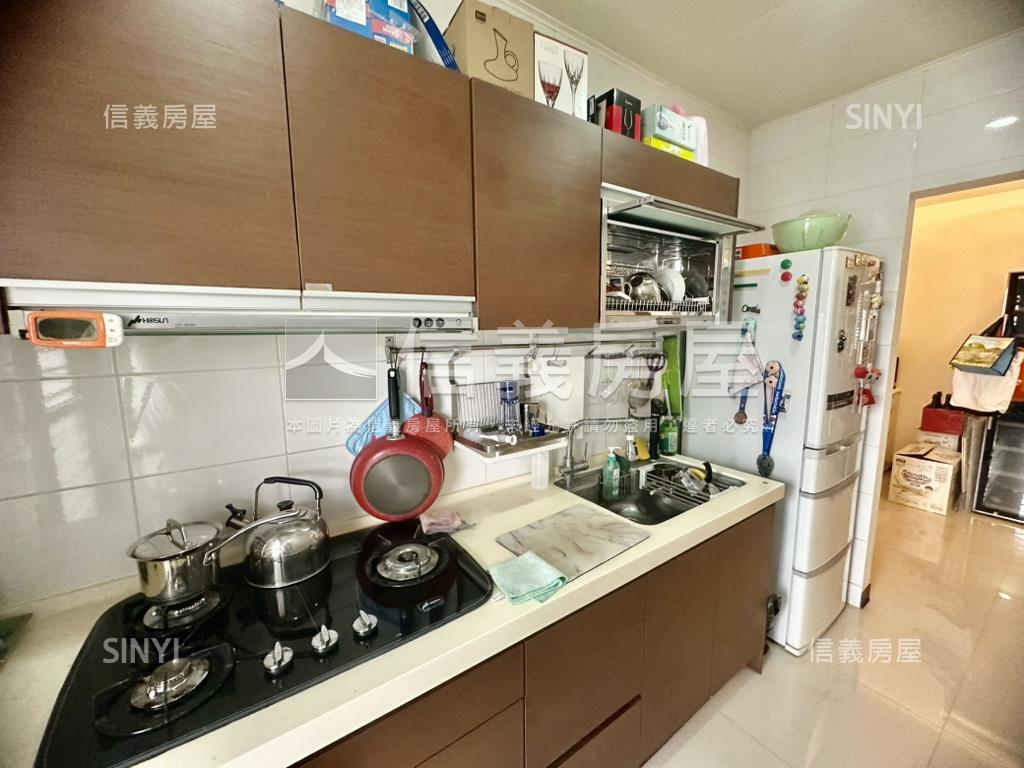 中港首璽稀有二房雙衛平車房屋室內格局與周邊環境