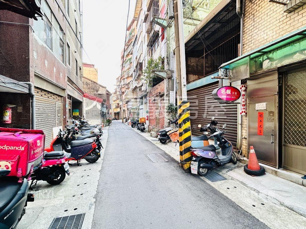 清水街稀有捷運空間房屋室內格局與周邊環境