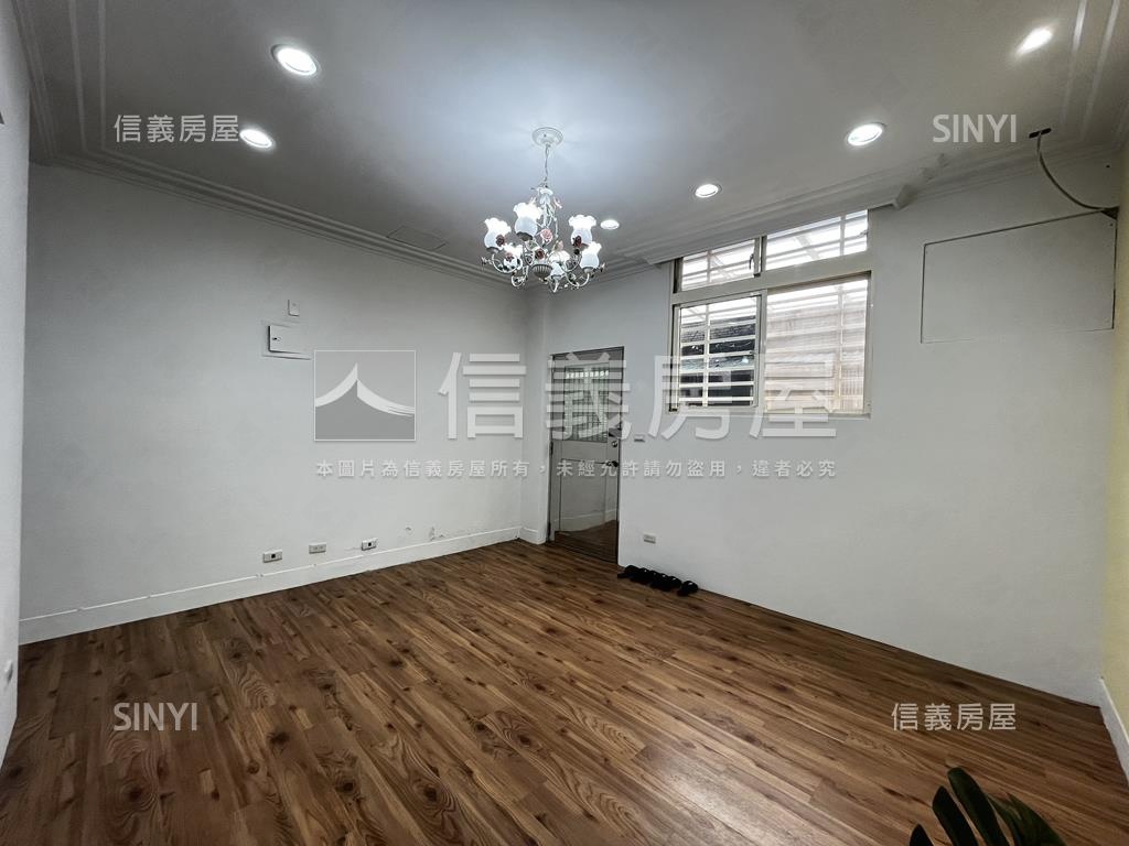 南向靜室。心落一隅房屋室內格局與周邊環境