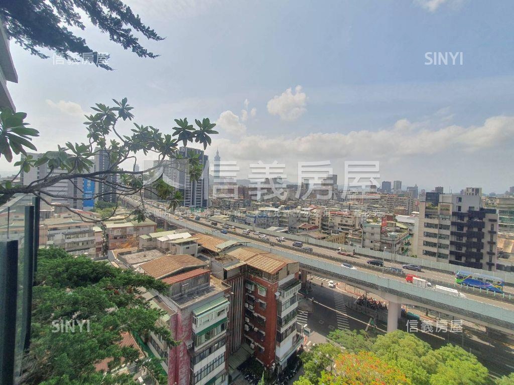 潤泰敦峰景觀豪邸房屋室內格局與周邊環境