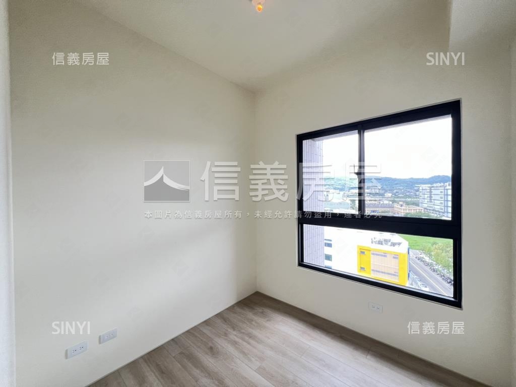 恆山和合兩房車位。瑰寶房屋室內格局與周邊環境