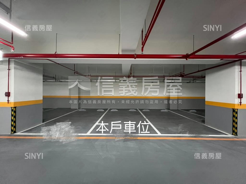 恆山和合兩房車位。瑰寶房屋室內格局與周邊環境