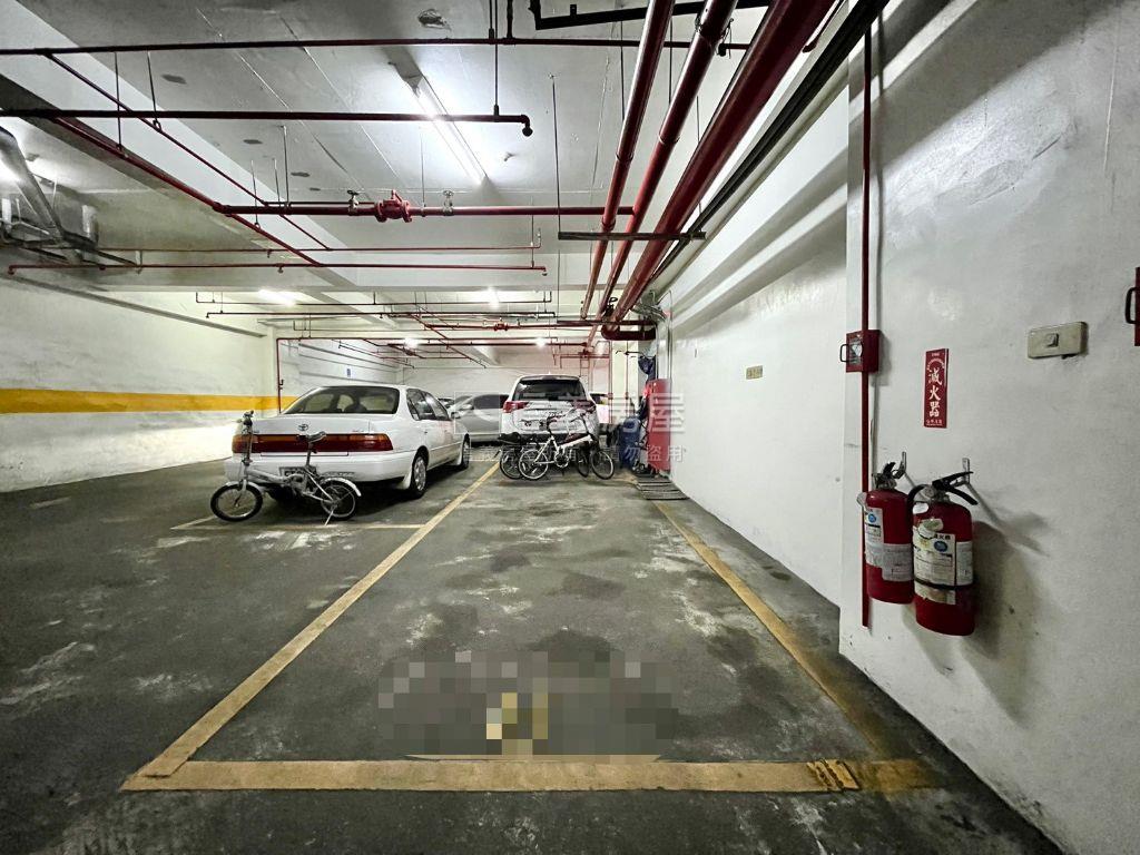 世紀大第採光三房房屋室內格局與周邊環境