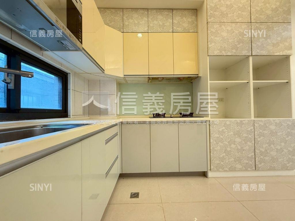 宅自慢輕屋大面寬雙車別墅房屋室內格局與周邊環境