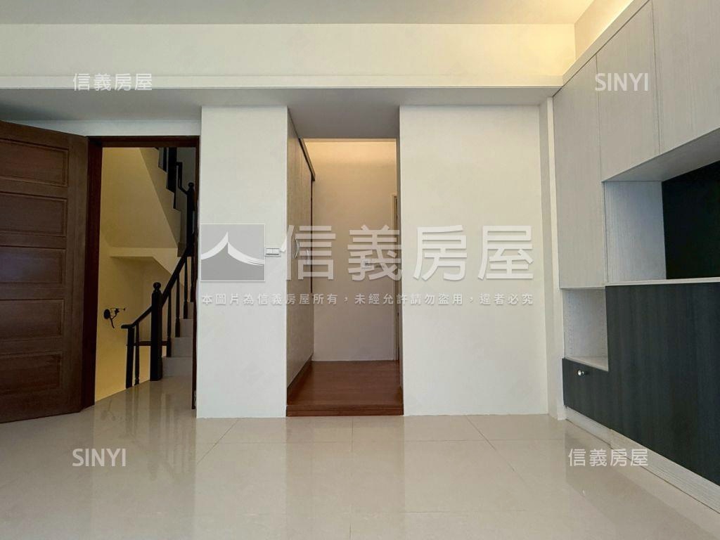 宅自慢輕屋大面寬雙車別墅房屋室內格局與周邊環境