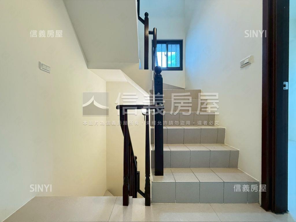 宅自慢輕屋大面寬雙車別墅房屋室內格局與周邊環境