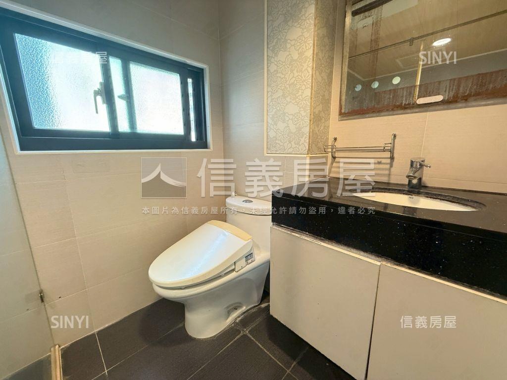 宅自慢輕屋大面寬雙車別墅房屋室內格局與周邊環境