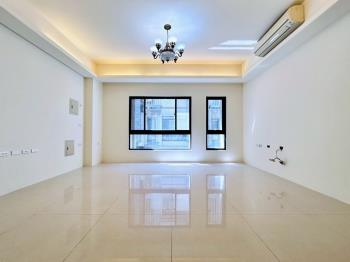 近綠園道宅自慢大面寬美墅