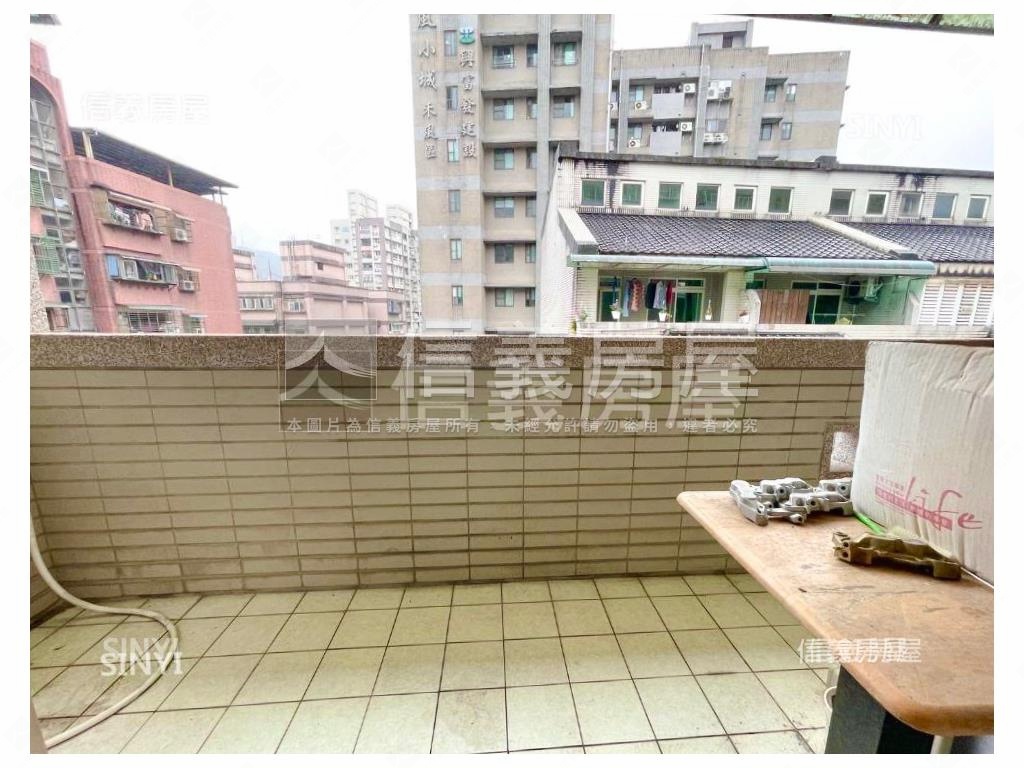 絕世獨立●里仁花園透天房屋室內格局與周邊環境