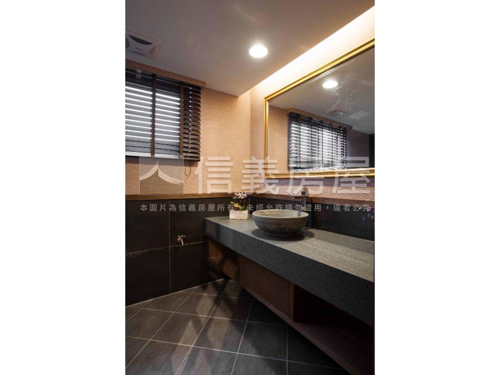 高質感裝潢大面寬別墅房屋室內格局與周邊環境