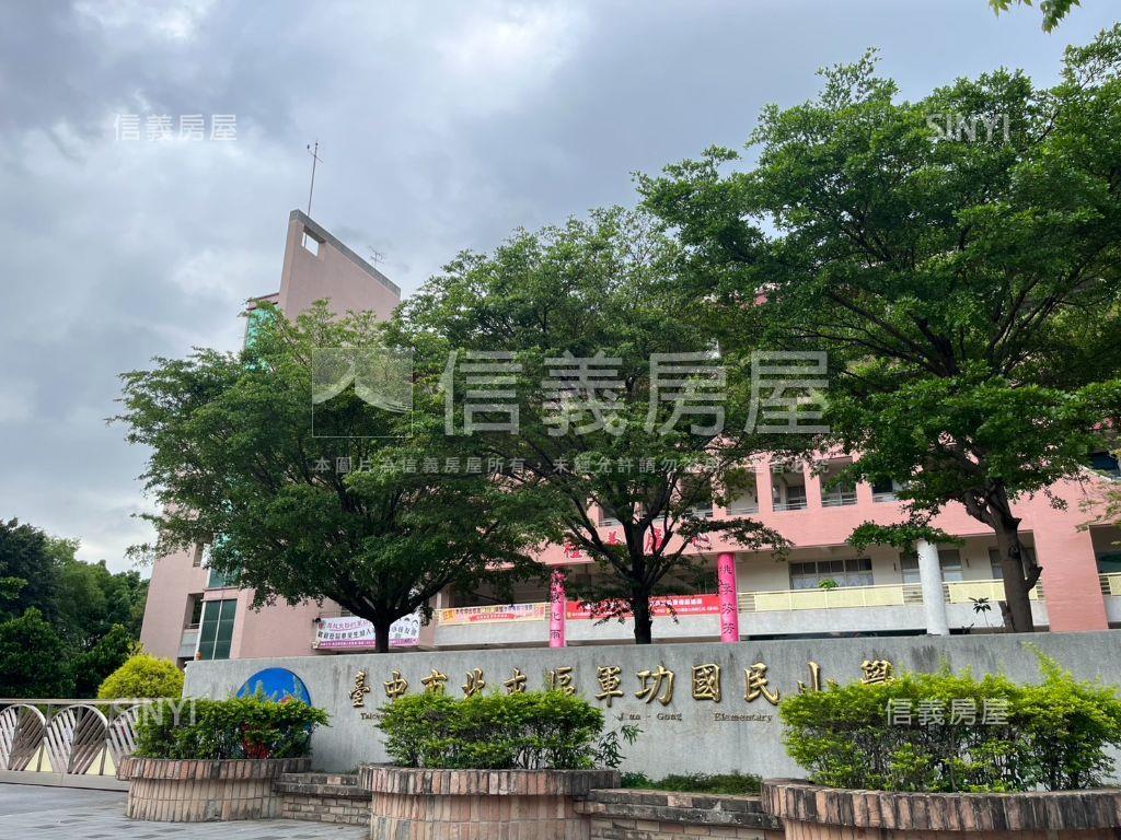 高質感裝潢大面寬別墅房屋室內格局與周邊環境