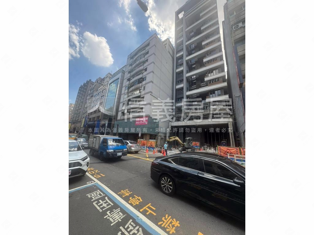 日日禾高樓層釋出面馬路房屋室內格局與周邊環境