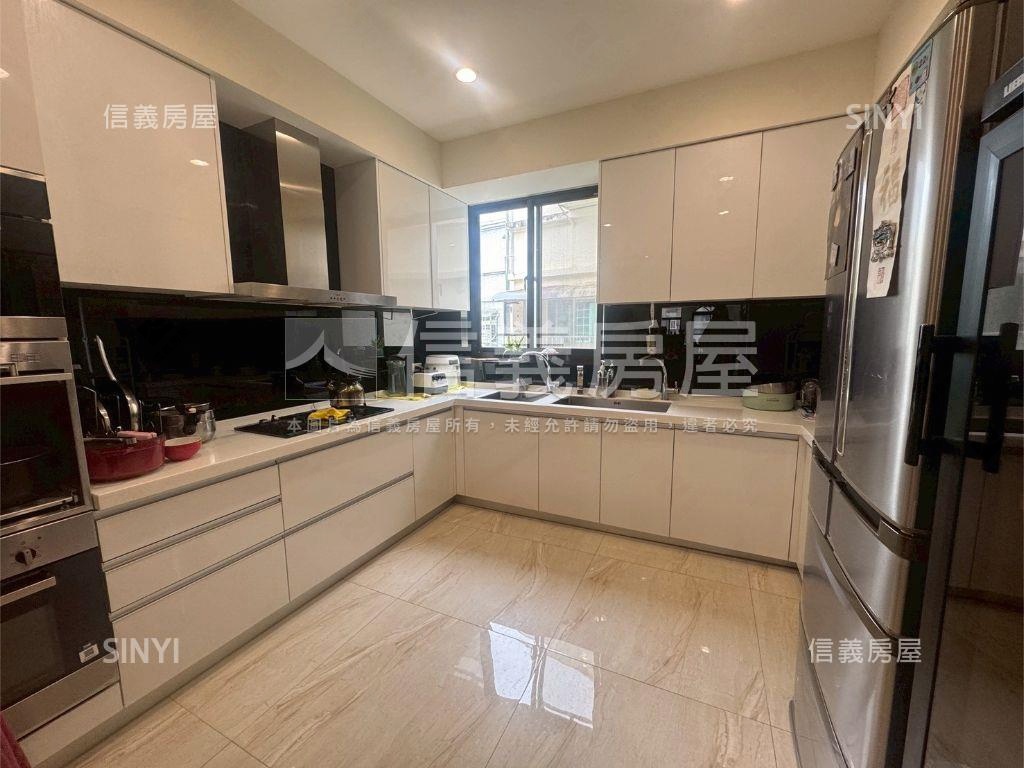 大湖漂亮四房車位房屋室內格局與周邊環境