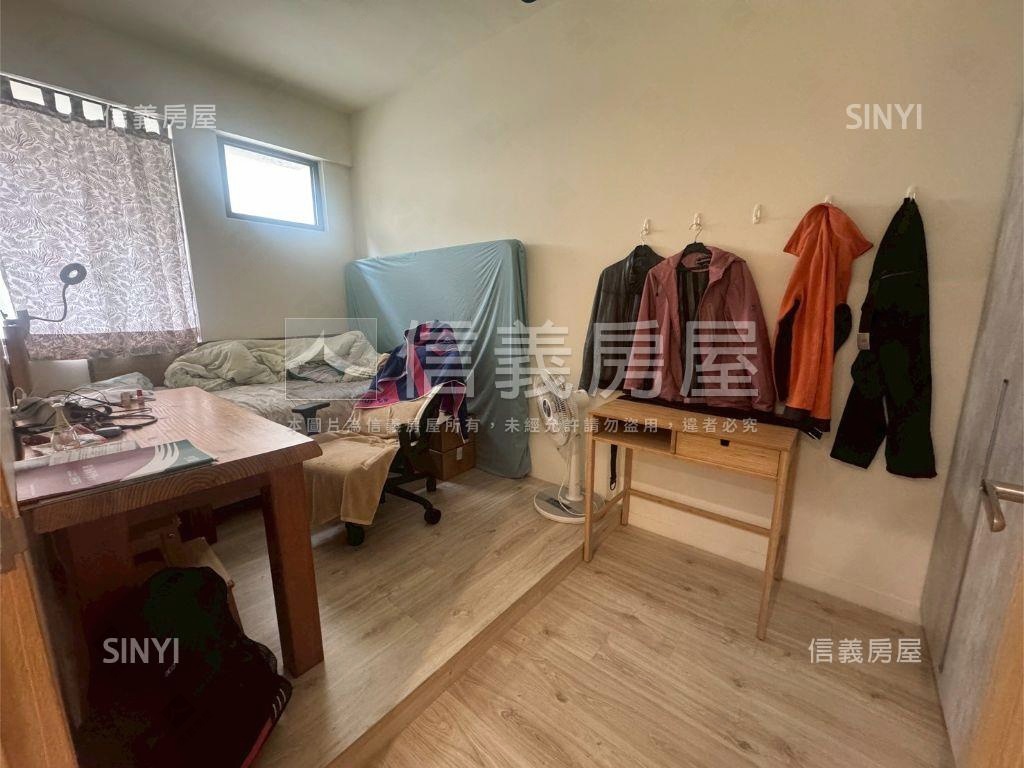 大湖漂亮四房車位房屋室內格局與周邊環境