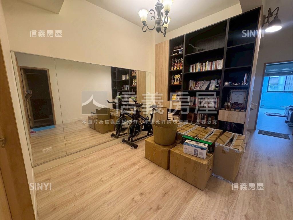 大湖漂亮四房車位房屋室內格局與周邊環境