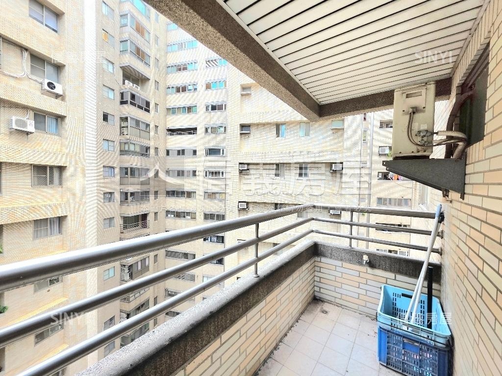 店長推薦大葉學苑四房平車房屋室內格局與周邊環境