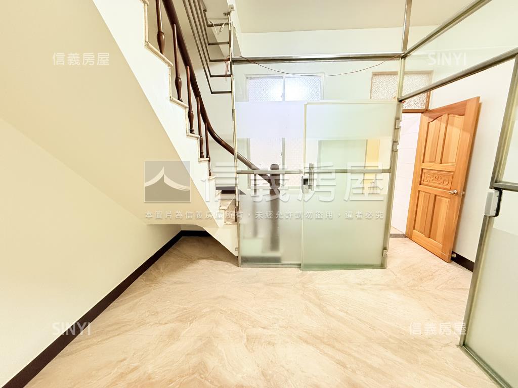 善化市區整新臨路透天房屋室內格局與周邊環境