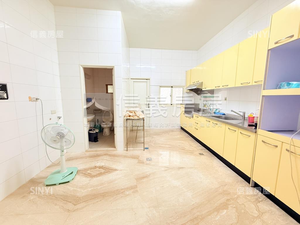 善化市區整新臨路透天房屋室內格局與周邊環境