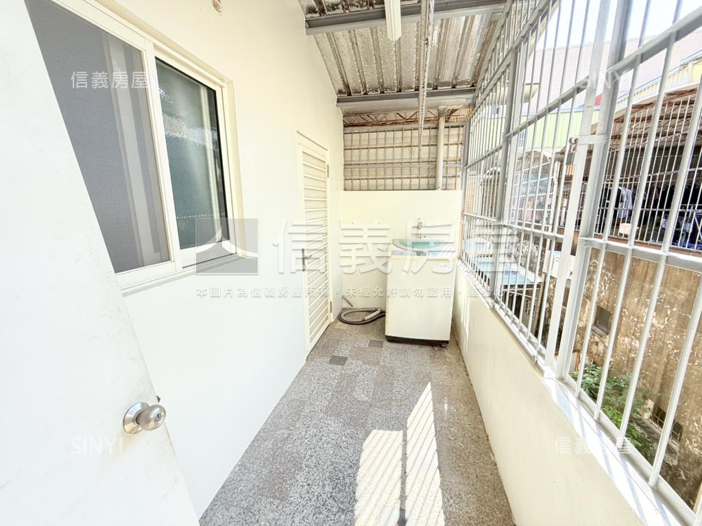 善化市區整新臨路透天房屋室內格局與周邊環境
