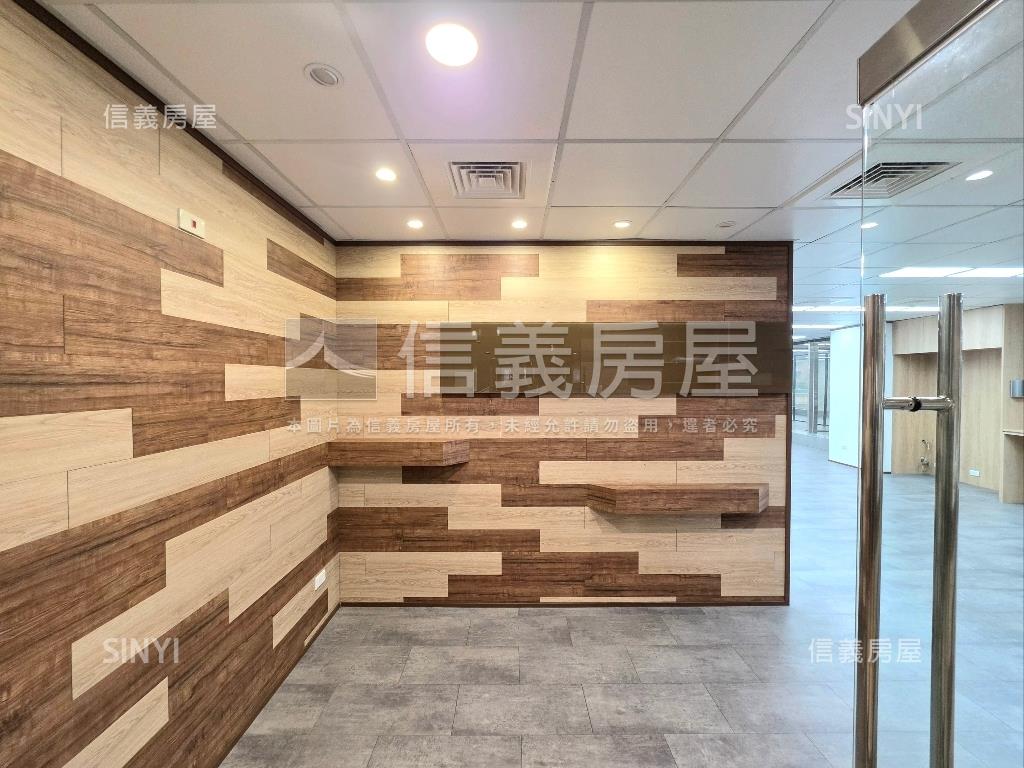 藝文中正路世貿商辦房屋室內格局與周邊環境