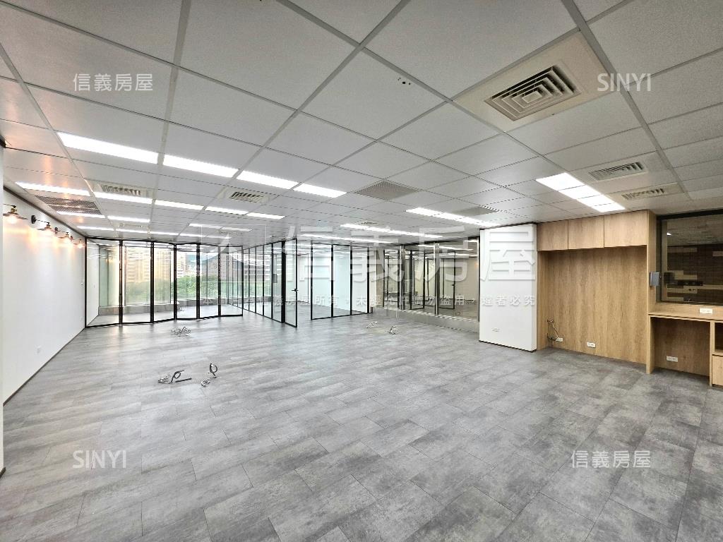 藝文中正路世貿商辦房屋室內格局與周邊環境