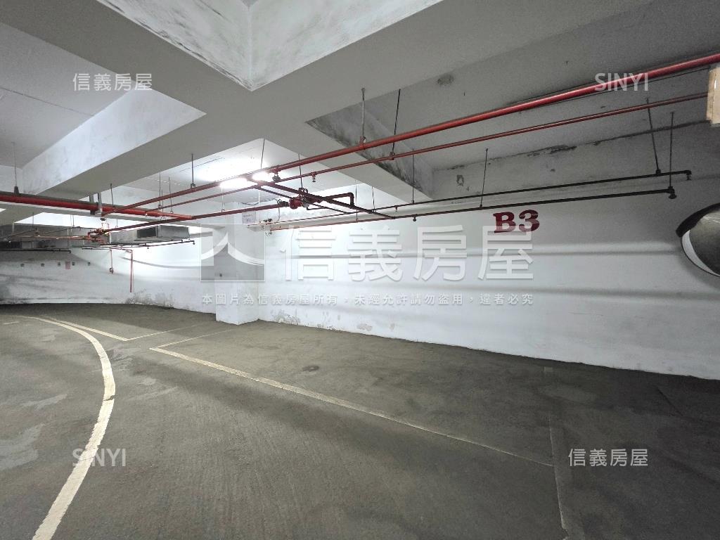 藝文中正路世貿商辦房屋室內格局與周邊環境