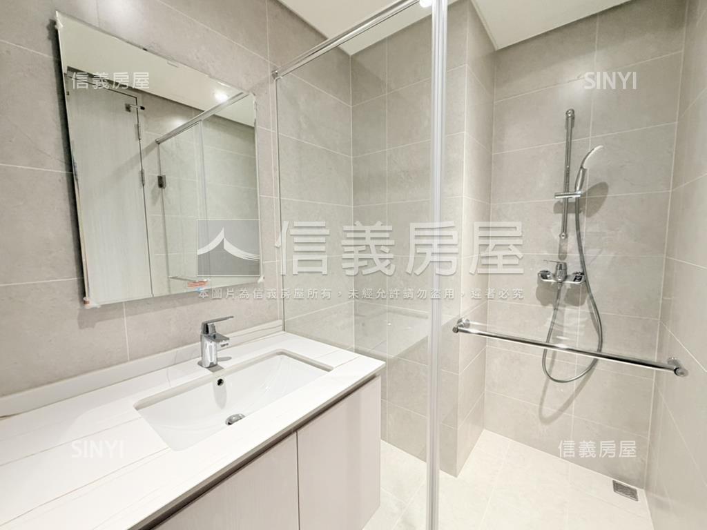 新美齊。花園景觀露臺３房房屋室內格局與周邊環境