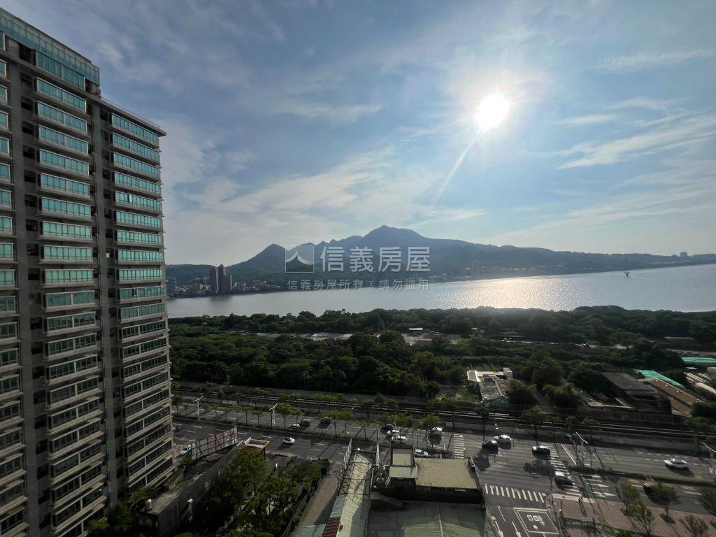 南加州Ｃ棟高樓邊間採光房屋室內格局與周邊環境