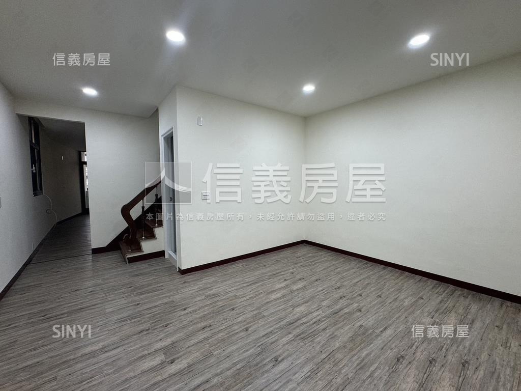 近探索公園邊間透天房屋室內格局與周邊環境