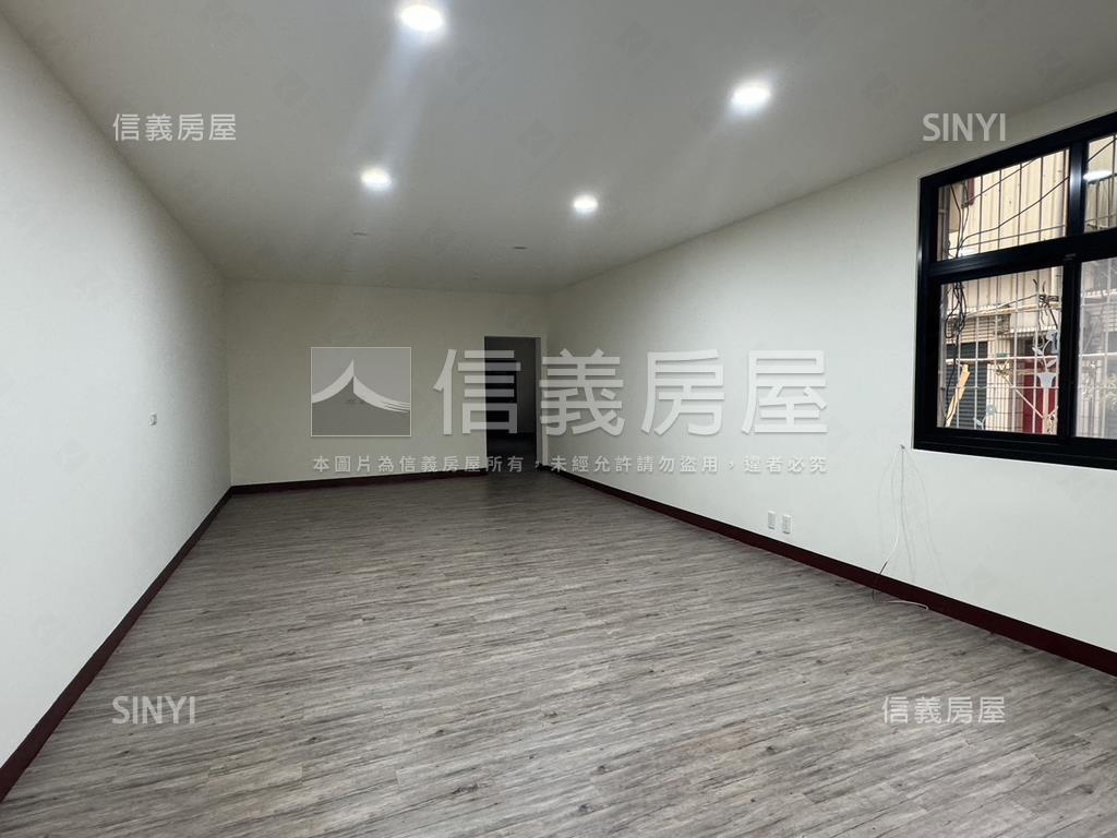 近探索公園邊間透天房屋室內格局與周邊環境
