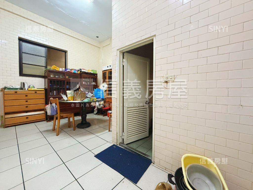 正五期近捷運臨路讚透天厝房屋室內格局與周邊環境