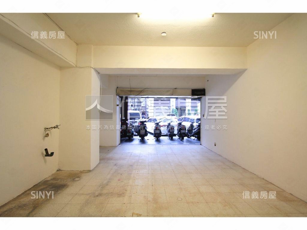 中山馬偕商圈金店面房屋室內格局與周邊環境