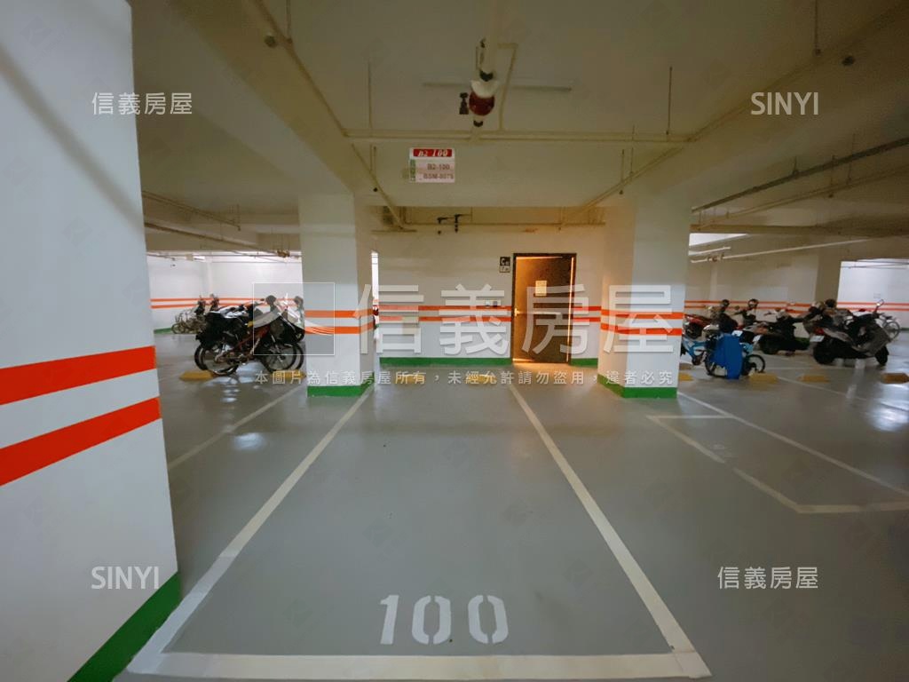 四季帝王景觀大三房車位房屋室內格局與周邊環境