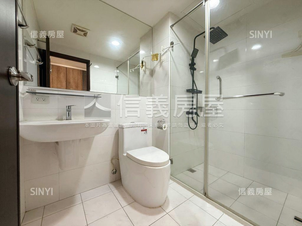 臻愛㊣漂亮裝潢附Ｂ１平車房屋室內格局與周邊環境