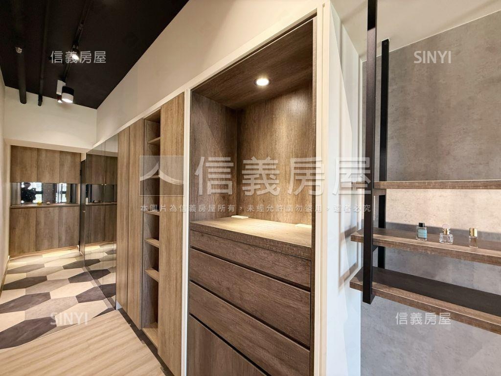 臻愛㊣漂亮裝潢附Ｂ１平車房屋室內格局與周邊環境