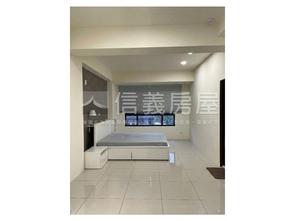 品益天尊面公園美透天房屋室內格局與周邊環境