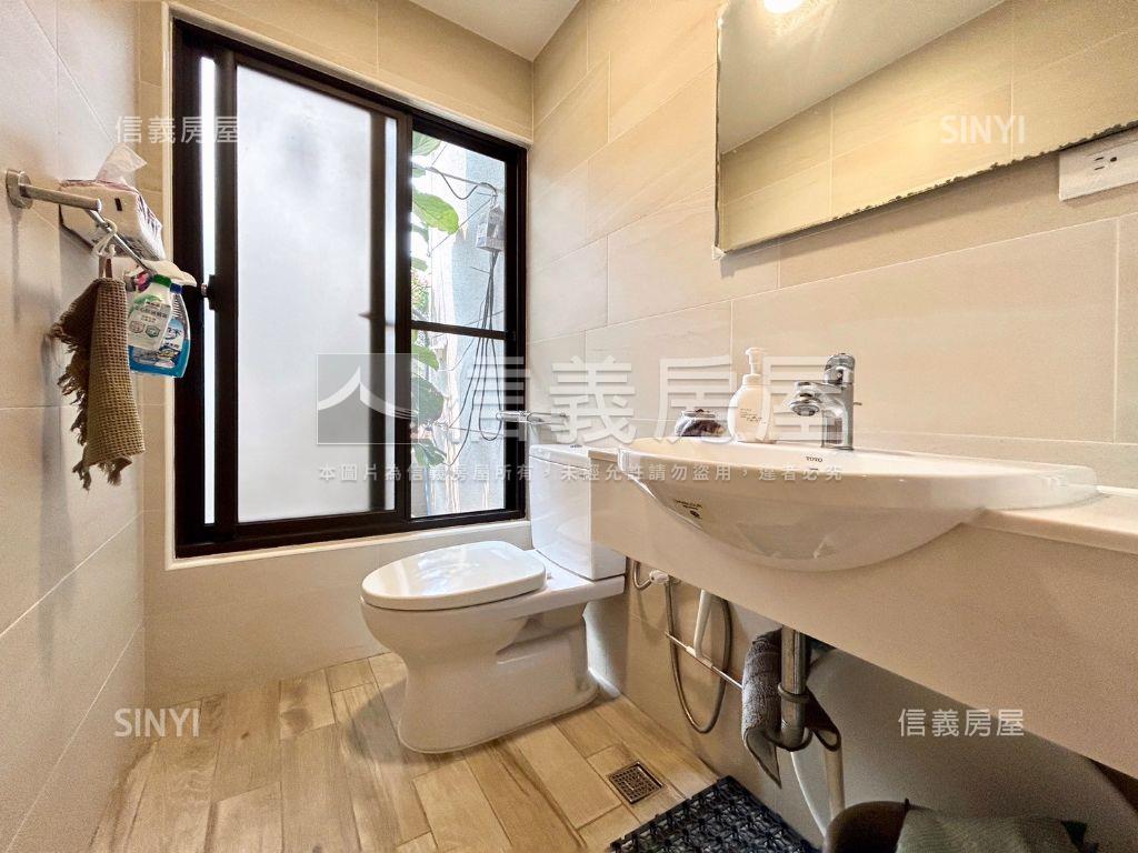 品益天尊面公園美透天房屋室內格局與周邊環境