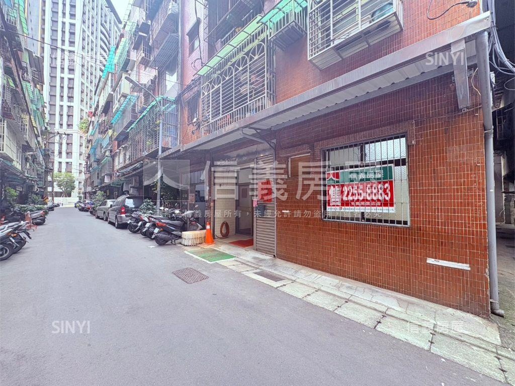 ★新埔面寬邊間雙衛開窗★房屋室內格局與周邊環境