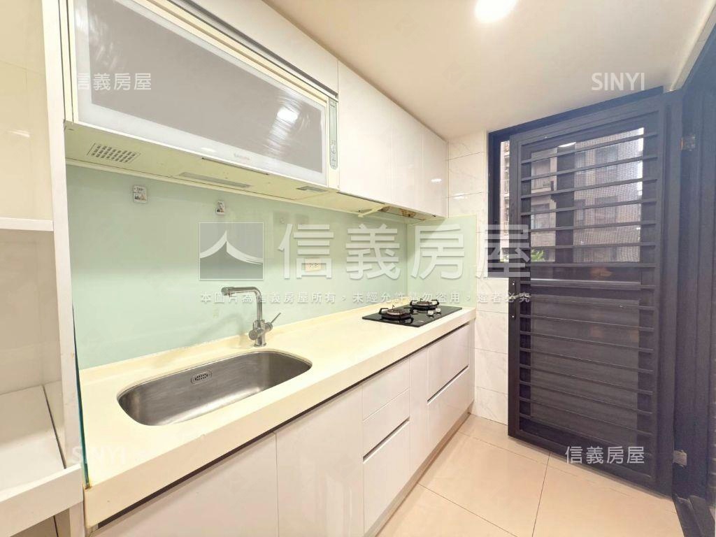 Ａ９衛浴開窗精裝兩房車位房屋室內格局與周邊環境