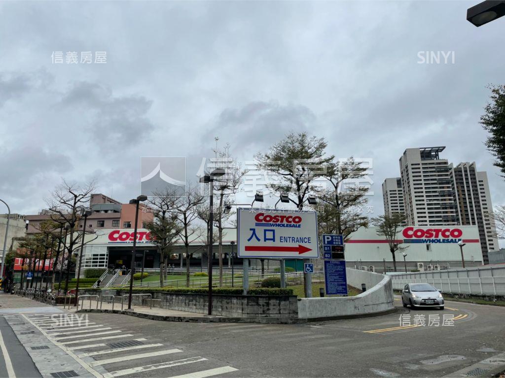 近環球購物中心一樓房屋室內格局與周邊環境