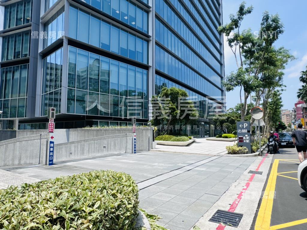 預售南京玉璽３樓房屋室內格局與周邊環境