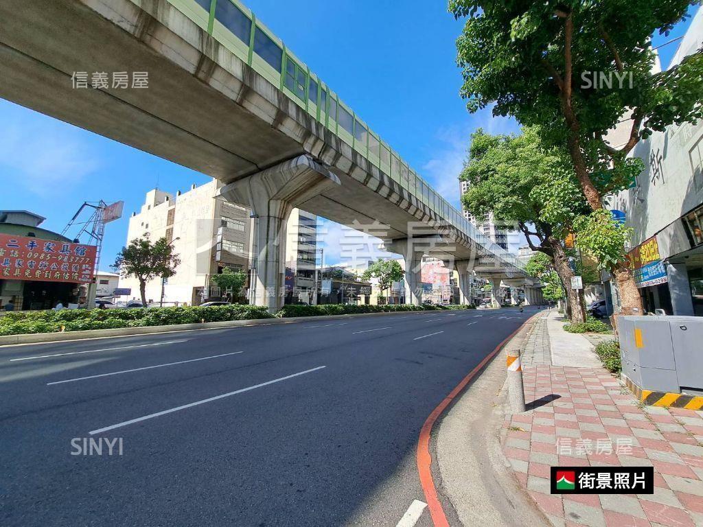 西屯黃金顯眼角店稀有釋出房屋室內格局與周邊環境