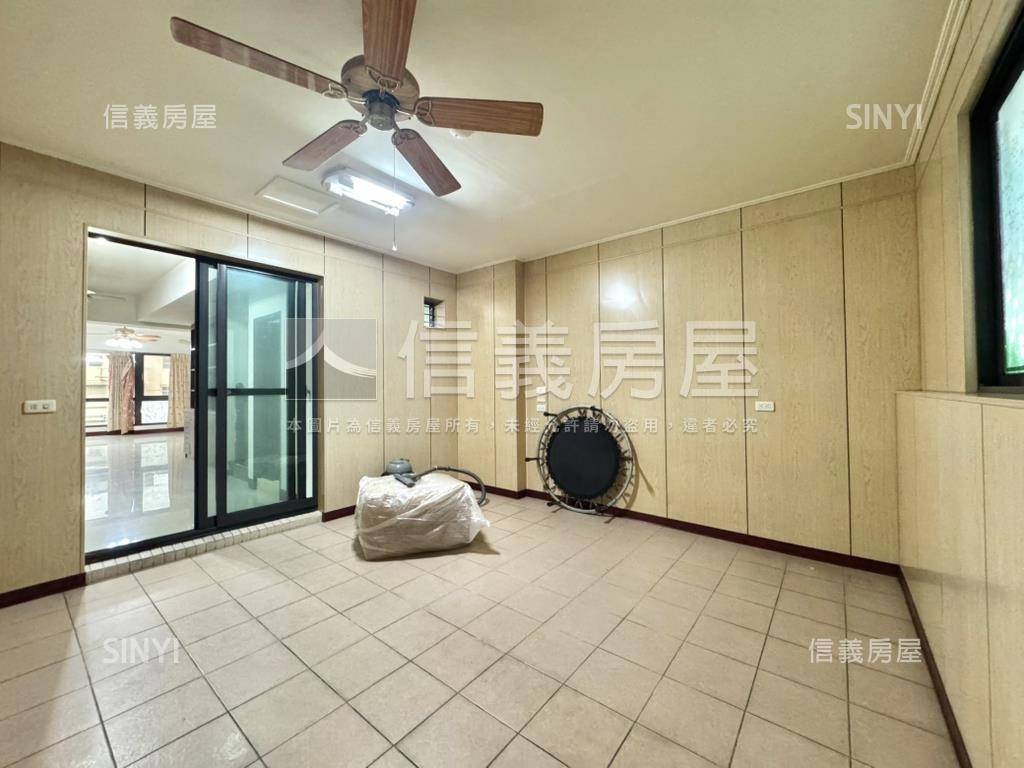 近楠梓科技園區正路金透店房屋室內格局與周邊環境