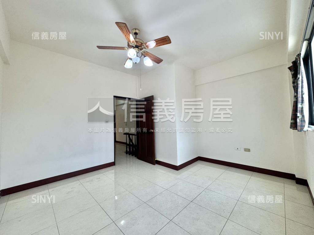 近楠梓科技園區正路金透店房屋室內格局與周邊環境